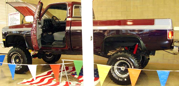 81 Chevy LWB Pickup Lifted 4x4