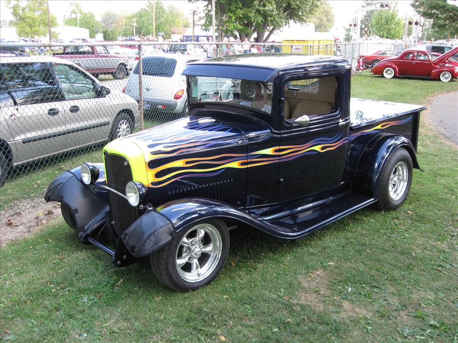 32 Ford Chopped Pickup